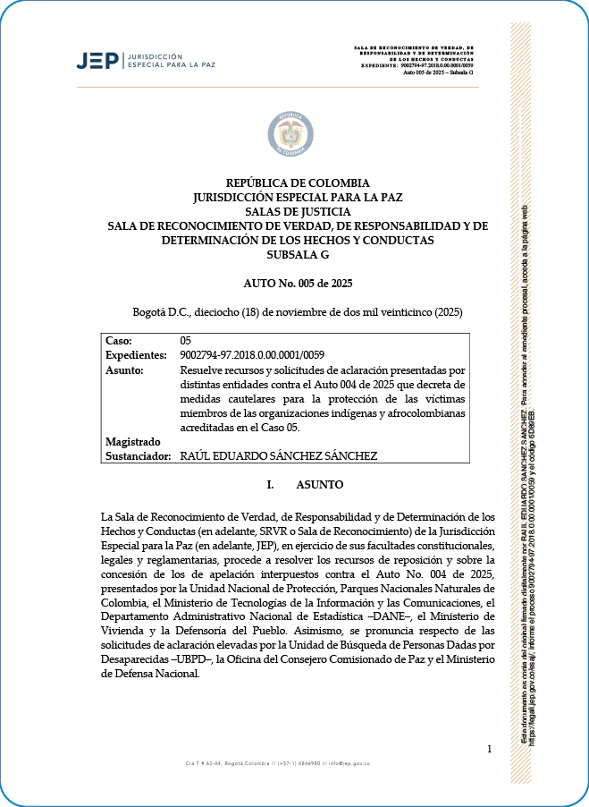 Primera página del Auto n.º 005 de 2025 de la Jurisdicción Especial para la Paz, que resuelve los recursos presentados contra el Auto 004.