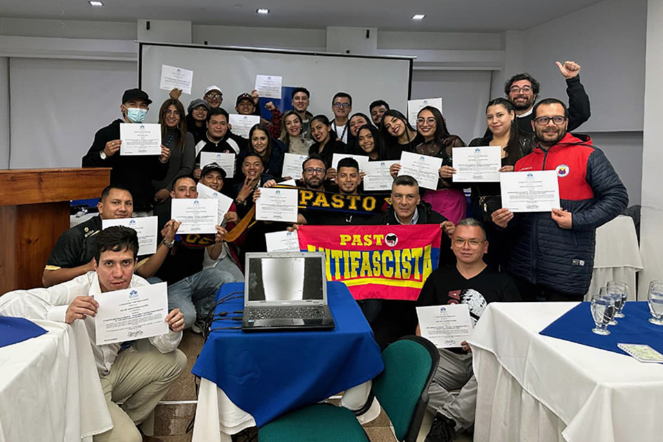 Formación de derechos humanos en Pasto.