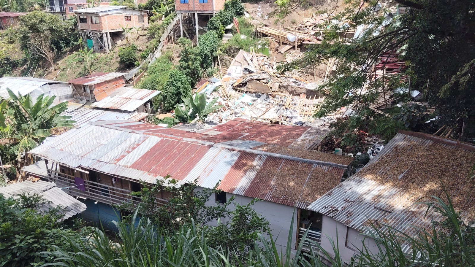 Afectaciones terremoto en Pereira. 