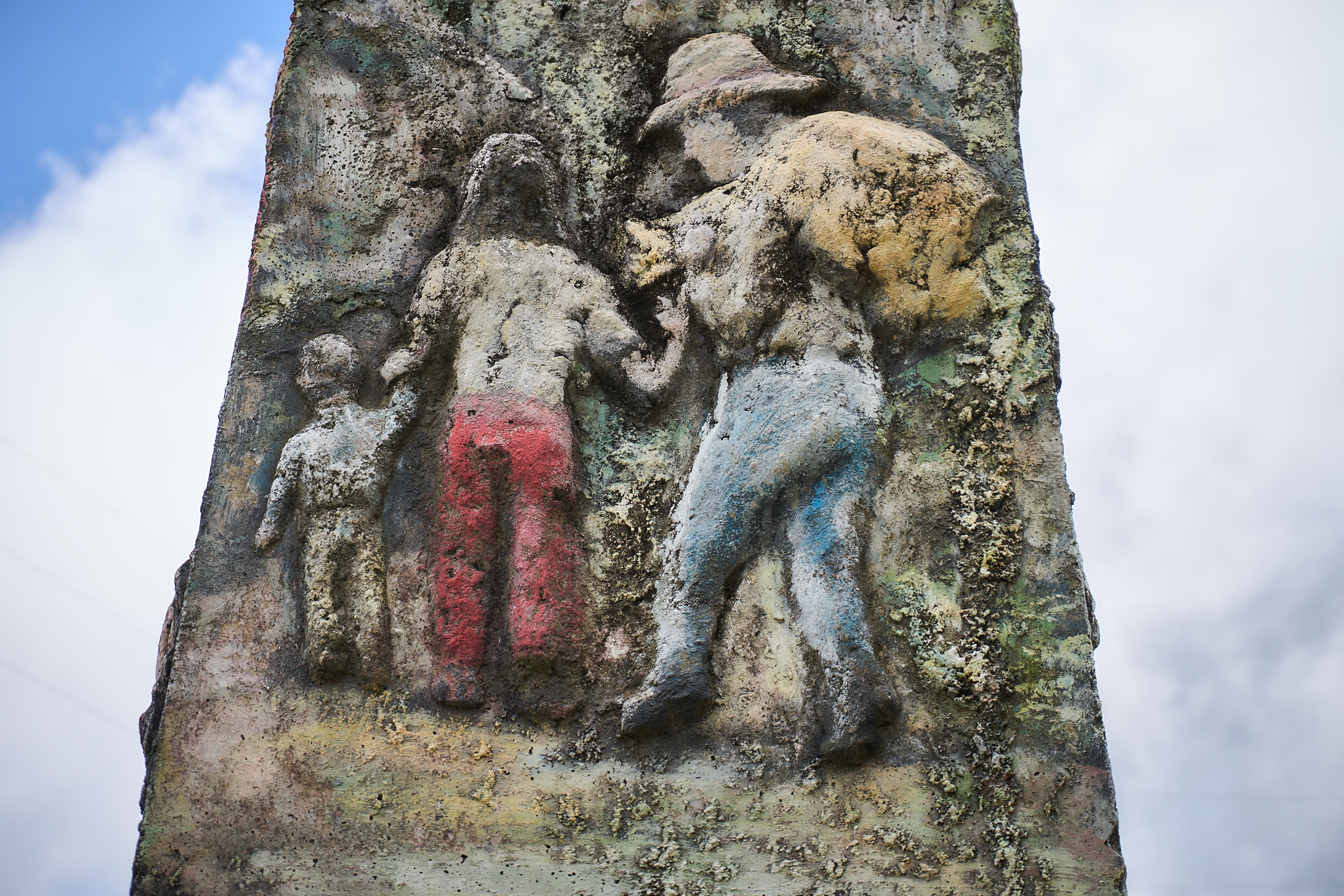 Monumento a las víctimas en El Congal